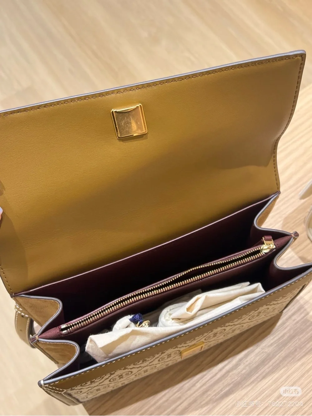 NWT Tory Burch 81863 T MONOGRAM SHOULDER BAG Hazelnut